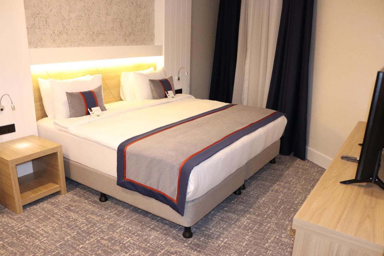מלון Des'otel טקירדג